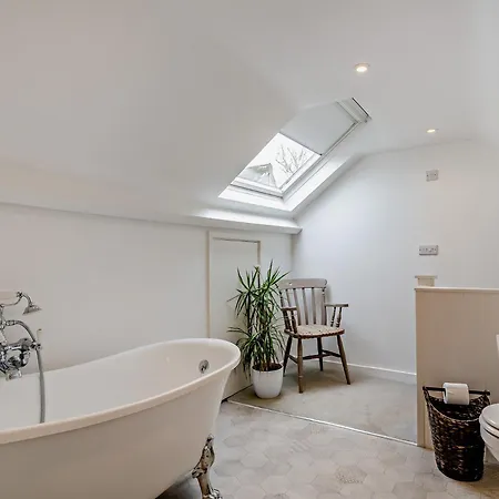 Holiday home 2 Bed In Northallerton 82411 Ainderby Steeple