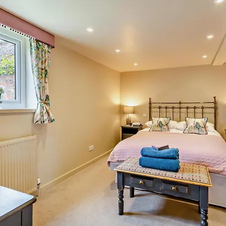 2 Bed In Northallerton Oc-82411 *